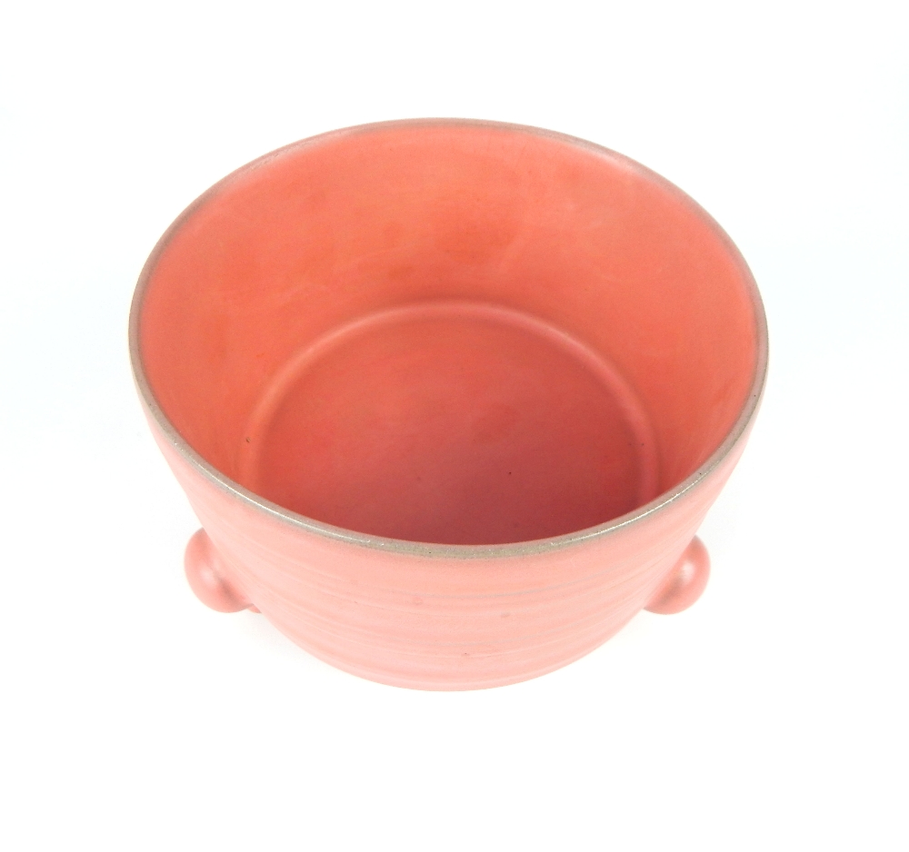Chinese pink ceramic incense stick cauldron set on three legs, character tablet to base, 9.1x 13cm - Image 7 of 12