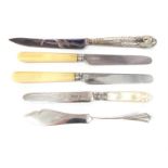 Four hallmarked silver bladed and one hallmarked handle silver knife