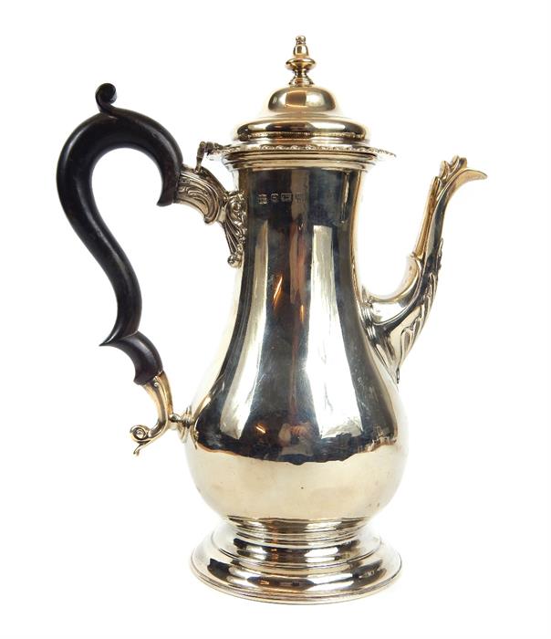 A silver coffee pot by S.W Smith and Co. in the Georgian style, c.1921. 26.5cm h
