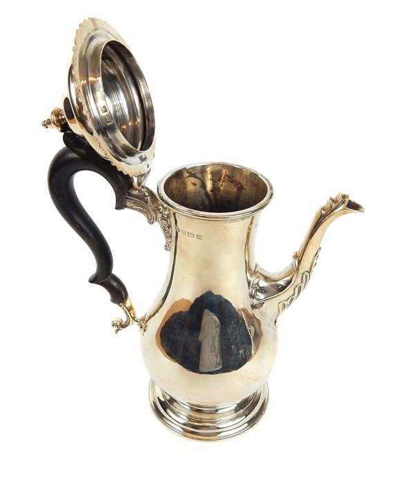 A silver coffee pot by S.W Smith and Co. in the Georgian style, c.1921. 26.5cm h - Image 2 of 3