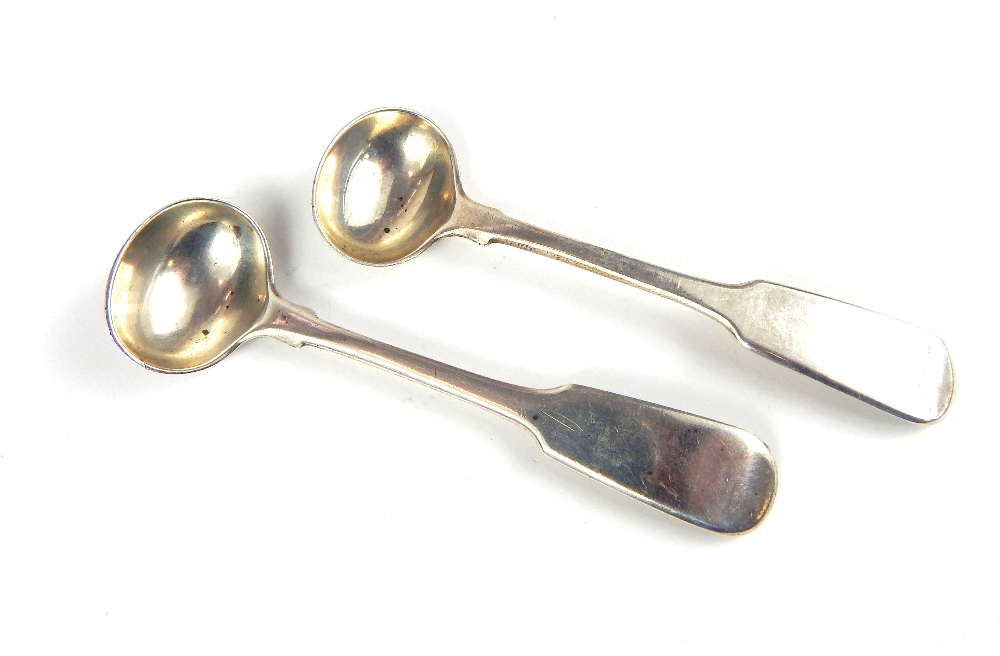 A pair of Georgian hallmarked silver mustard spoons - Image 5 of 6