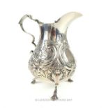 An Edwardian hallmarked sterling silver creamer, assayed in Chester in 1908/9