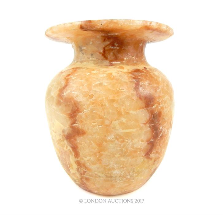 A large alabaster vase - Image 3 of 6