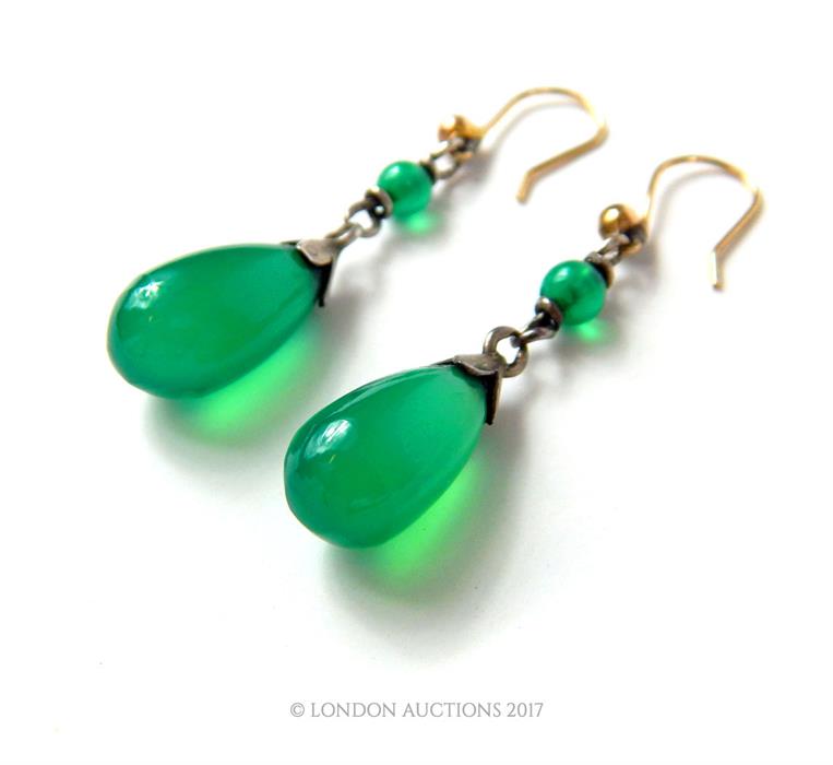 A pair of Art Nouveau green agate drop earrings - Image 2 of 2