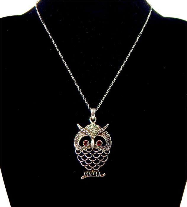 A silver owl shaped pendant necklace with ruby eyes and silver chain - Image 2 of 2