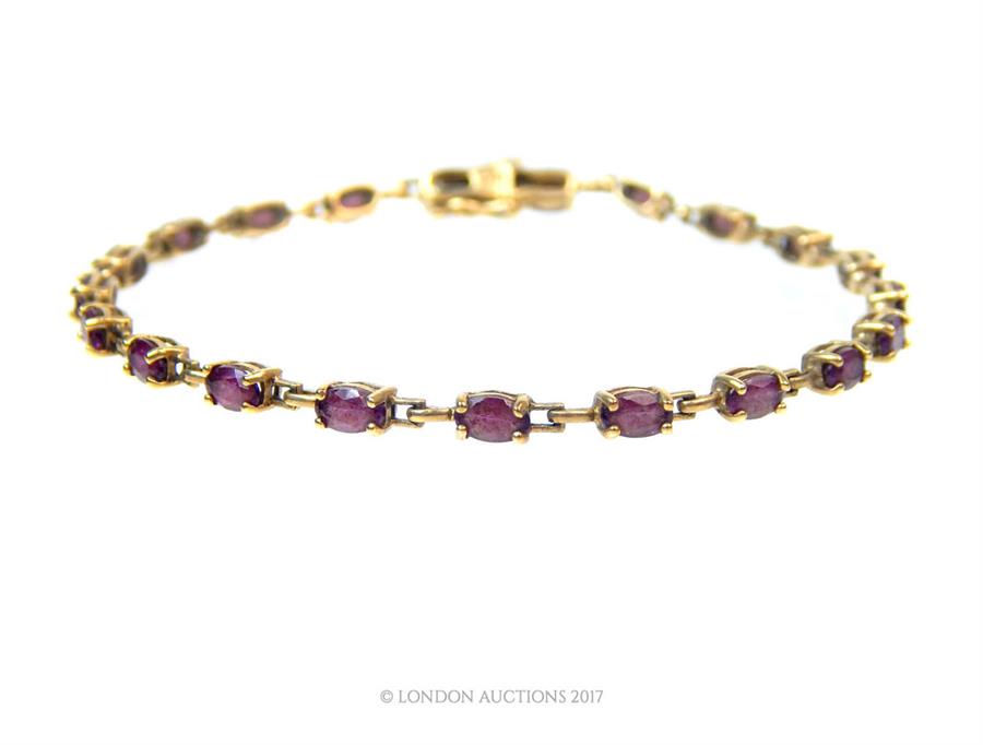 9 ct yellow gold, amethyst link bracelet