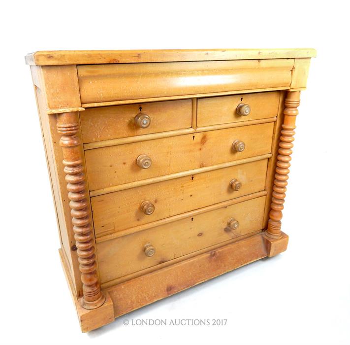 An attractive Edwardian pine chest of drawers