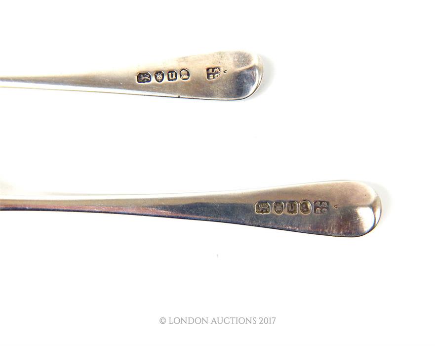 A pair of William IV hallmarked sterling silver sauce ladles, assayed in London in 1835 - Image 2 of 2