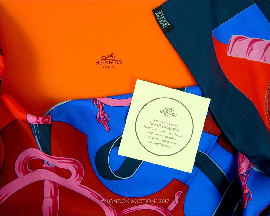 A c1970's Hermes silk scarf, made in France, in original Hermes box - Image 2 of 3