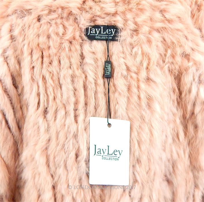 A brand-new, ladies, pale pink, rabbit fur gillet with hood - Image 3 of 4