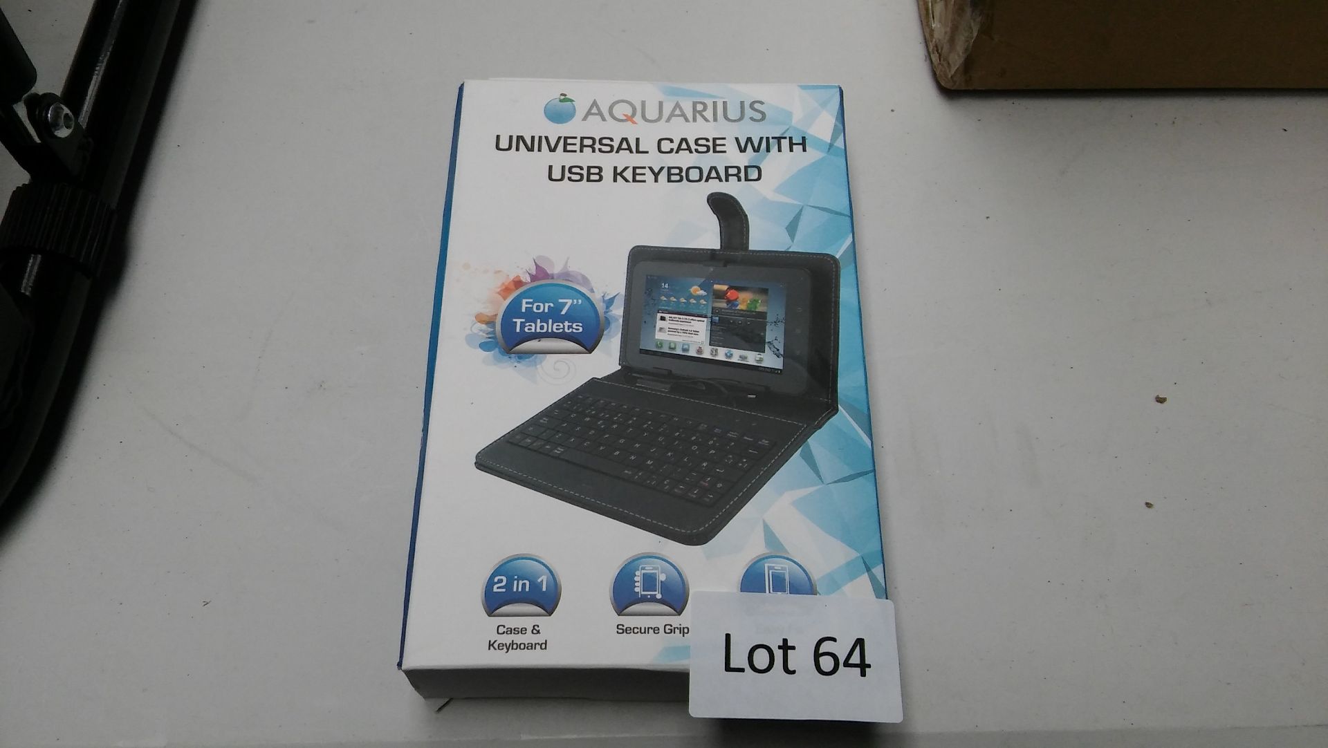 AQUARIAS UNIVERSAL CASE W/ USB KEYBOARD FOR 7INCH TABLETS