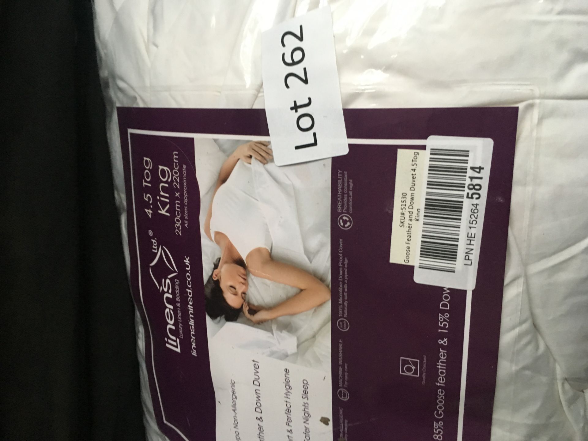 Linens goose feather and down duvet. 4.5 tog. Kigsize. Bad packaging.