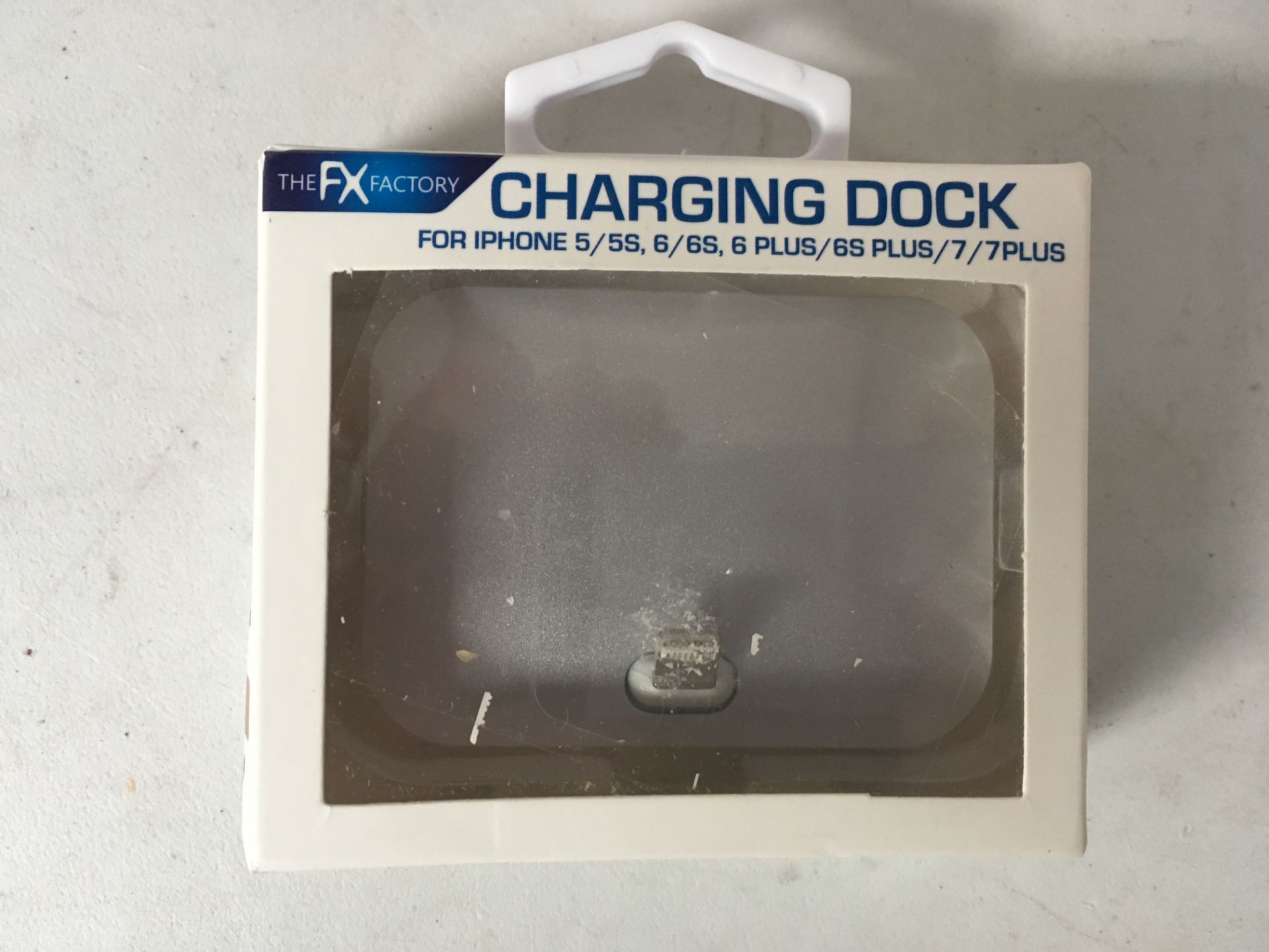 Charging dock for iphone 5/5s/6/6s/6 plus/6s plus/7/7 plus. New.