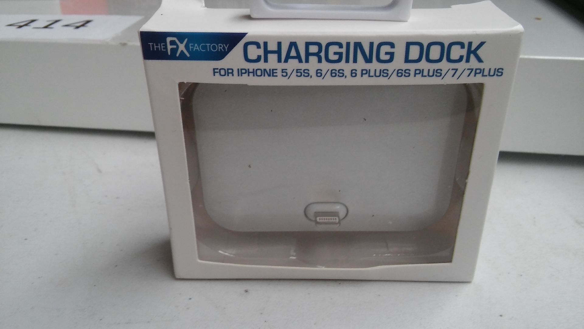 Charging dock for iPhone 5/5S 6/6s 6plus/6S plus 7/7 plus. New.