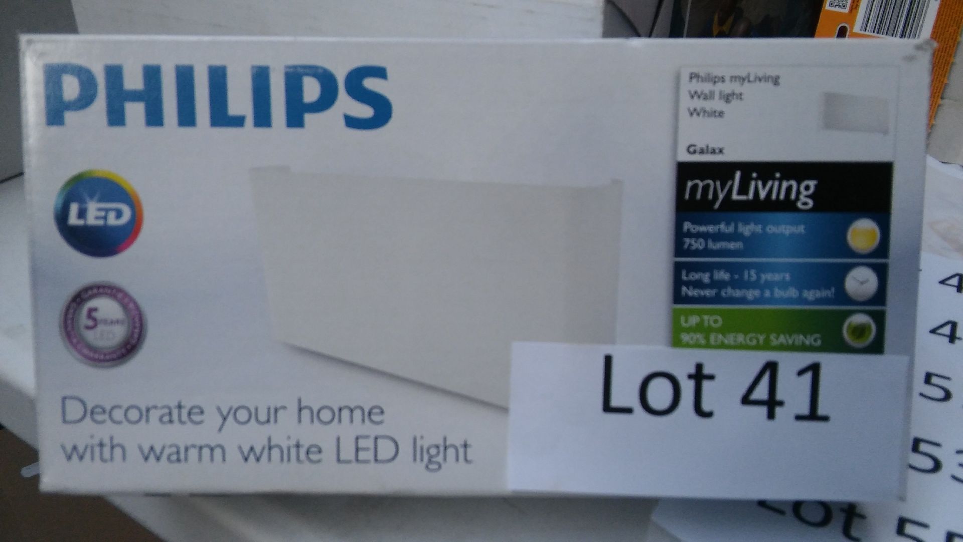 Philips My LIving wall light/white. LED. Powerful light output 750 lumen. New.