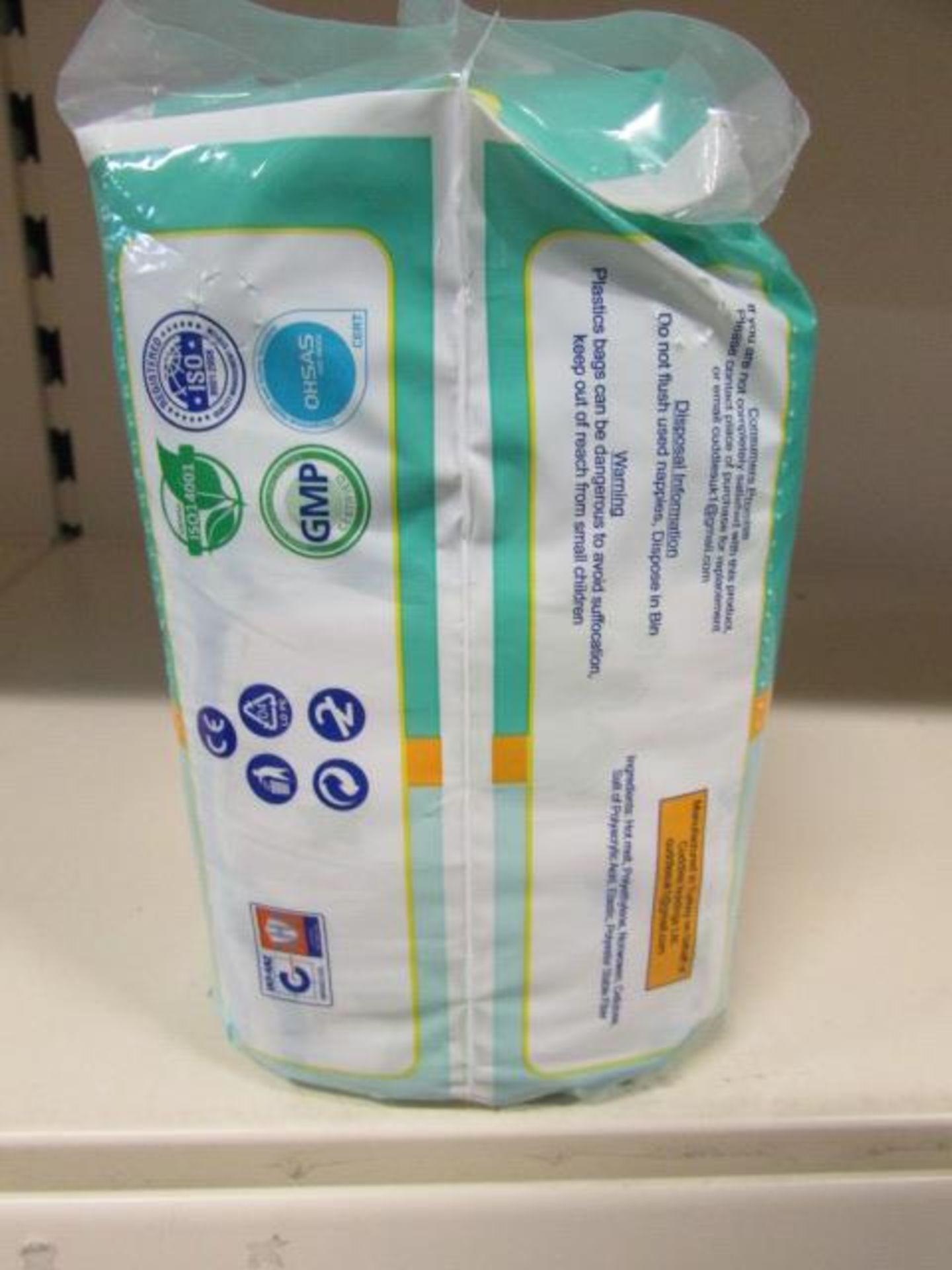 5 x Outer Carton, 10 Packs In An Outer, 18 Nappies in A Pack (900 Nappies In Total) [Size 4] - Image 6 of 6