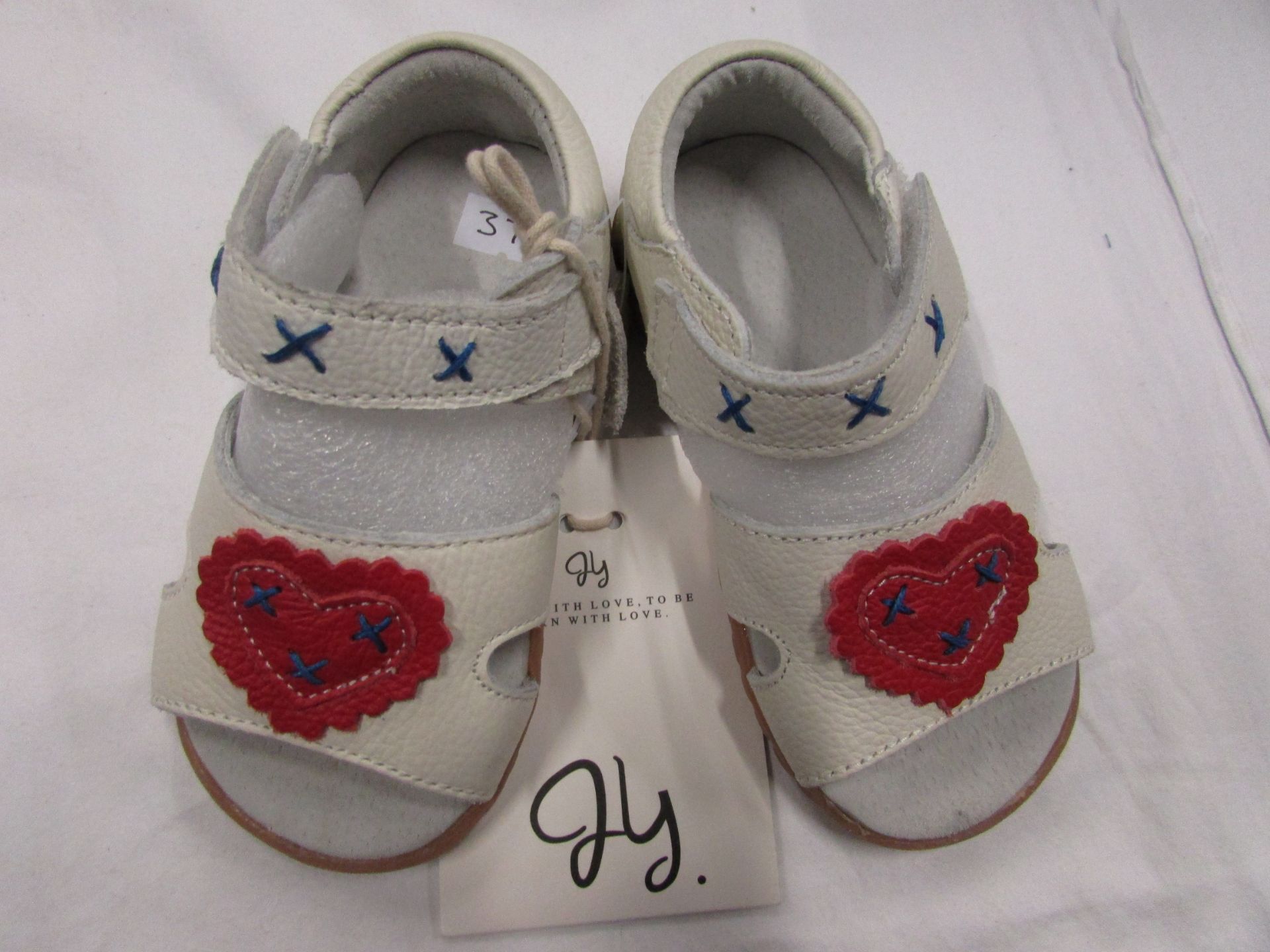 Heart Leather Sandals In White/Red (Usa Size: 24) (Unboxed)