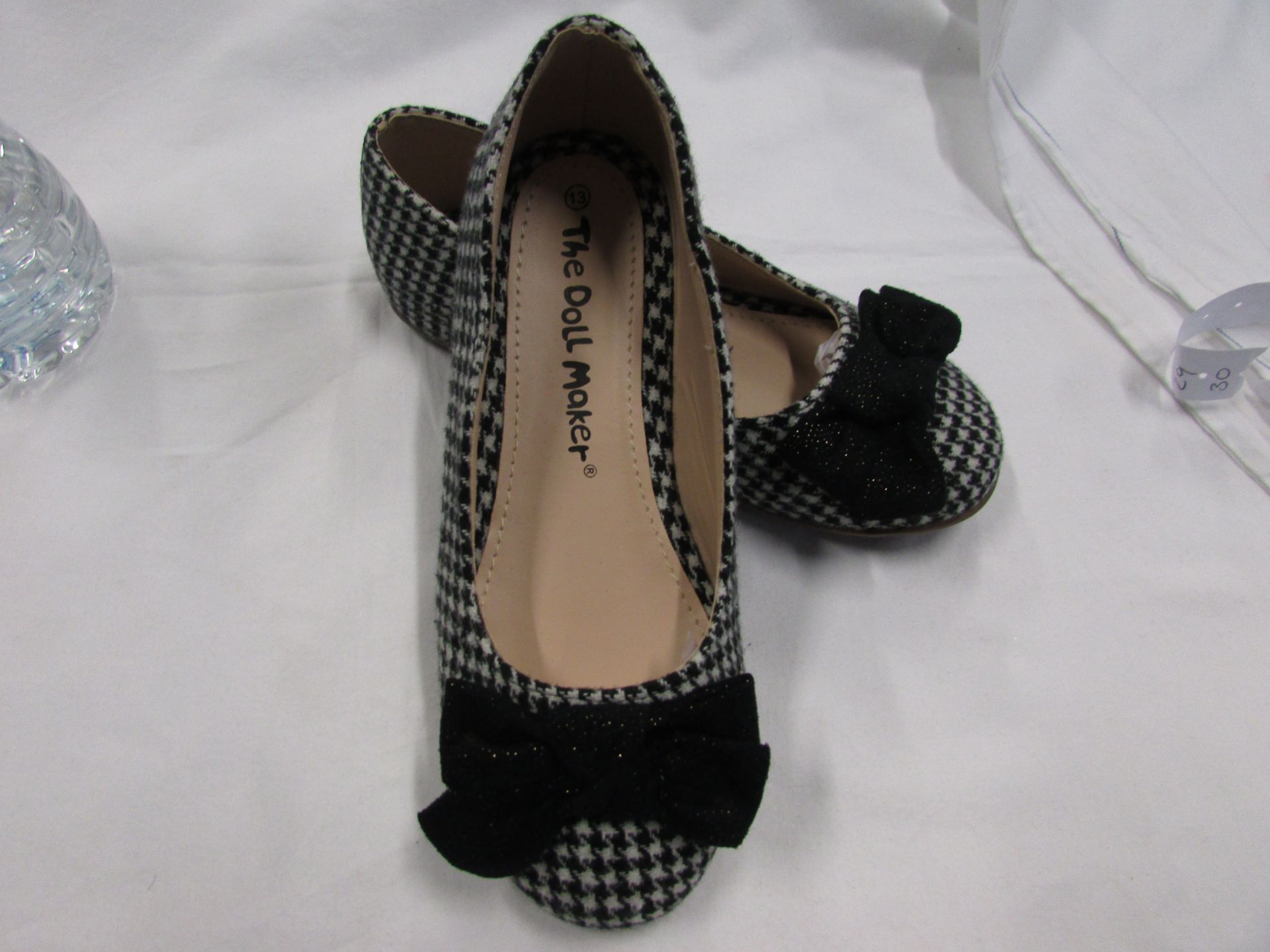 The Doll Maker Flats With Bow In Black/White (Usa Size: 13) (Unboxed)