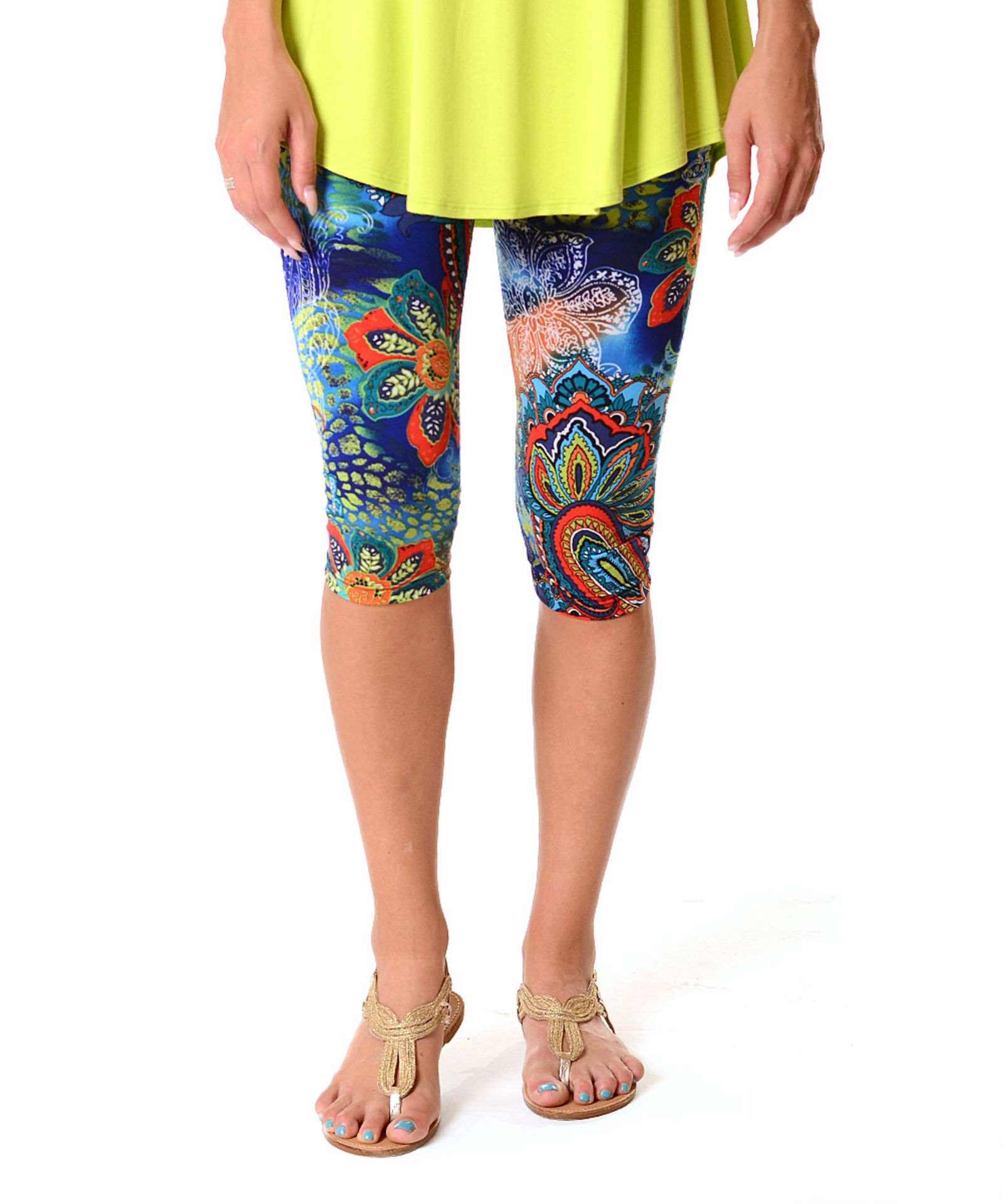 Green & Blue Paisley Abstract Capri Leggings