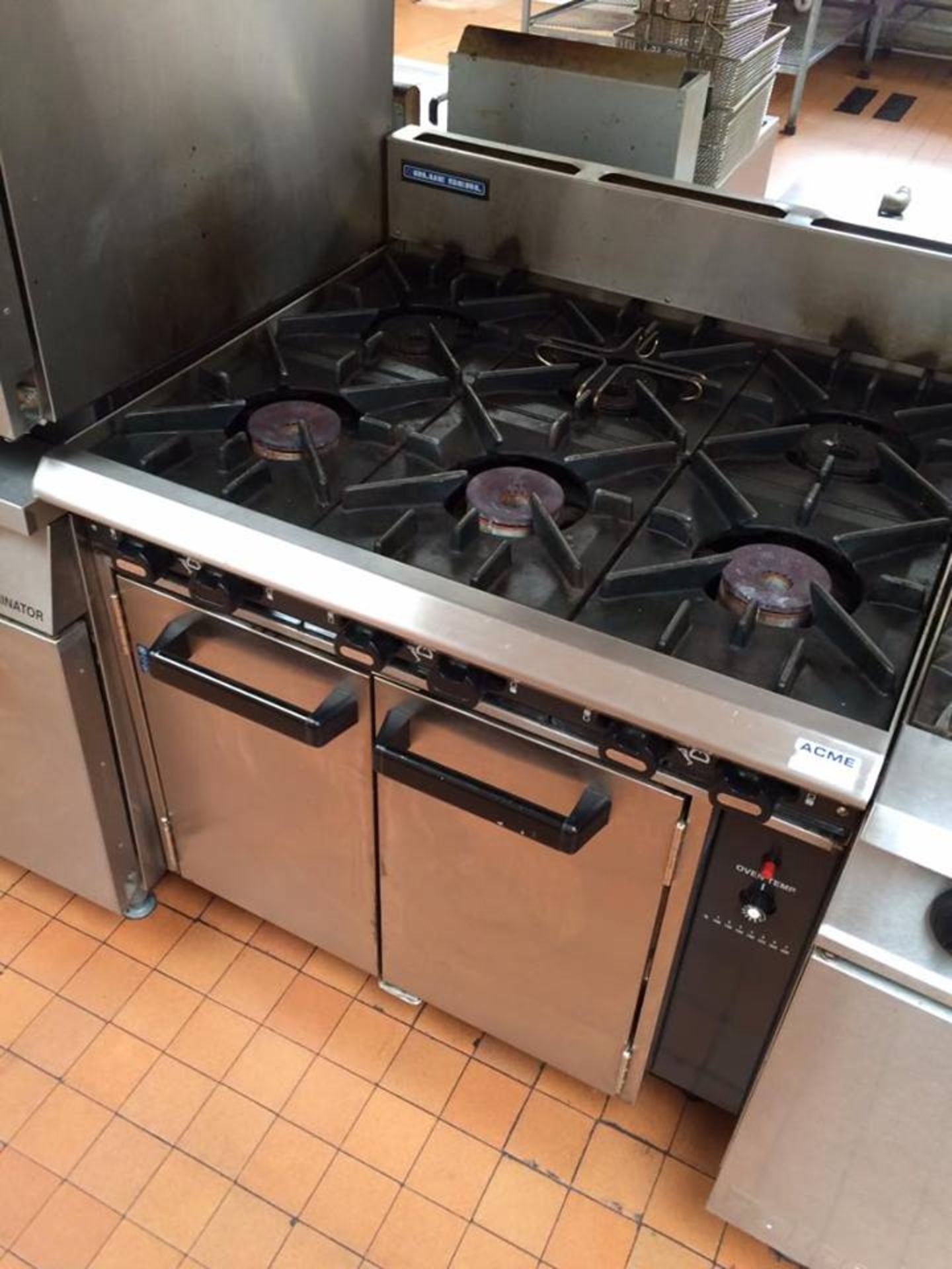 Large Blue Seal Comercial Gas Cooker With Oven Below