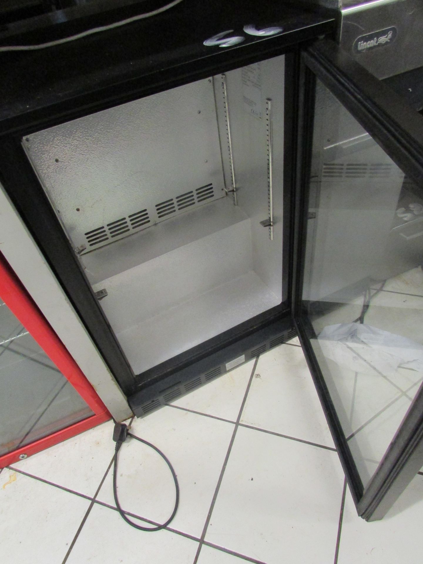 Rhino Sigle Door Under Counter Glass Front Bottle Chiller (Tested & Working) - Image 2 of 2