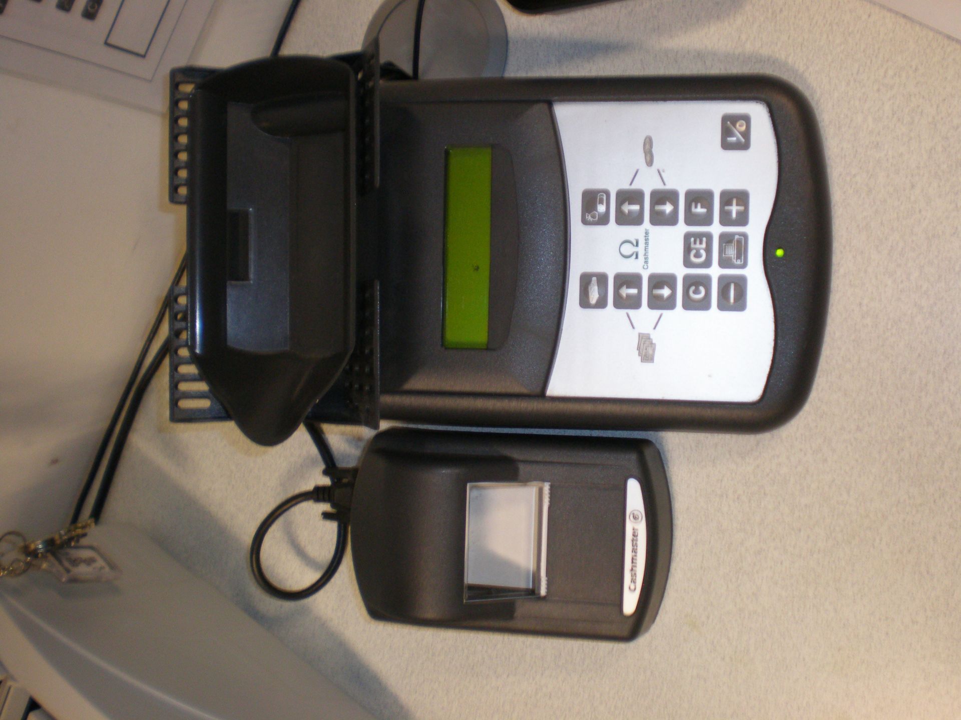Cash Master Cash Counting Machine With Printer Counts Coins And Notes, Adds Up Running Total, - Image 2 of 3