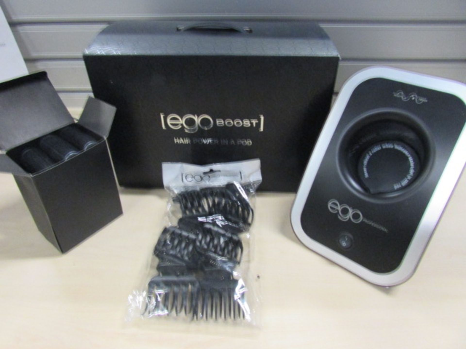 1 x Ego Professional Ego Boost Set (Boost Pod, 10 Rollers And 10 Clips) [Grade A] - Image 2 of 3
