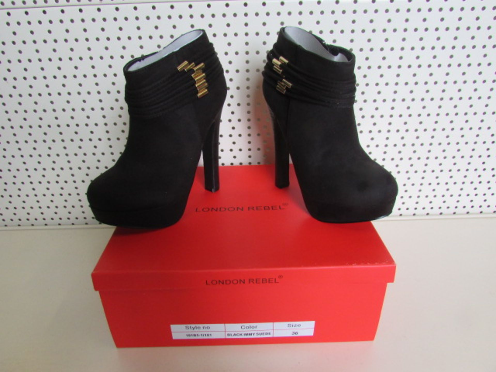 10 x London Rebel Black Immy Suede Heel Shoe In Various Sizes