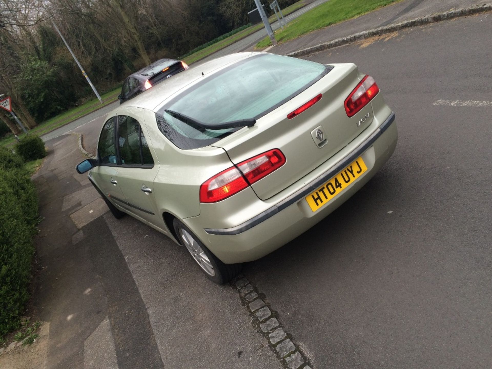 Renault Laguna 04 Reg Leather Interior Current Mot Until July 2017 Being Used Daily 99K Miles - Image 6 of 8