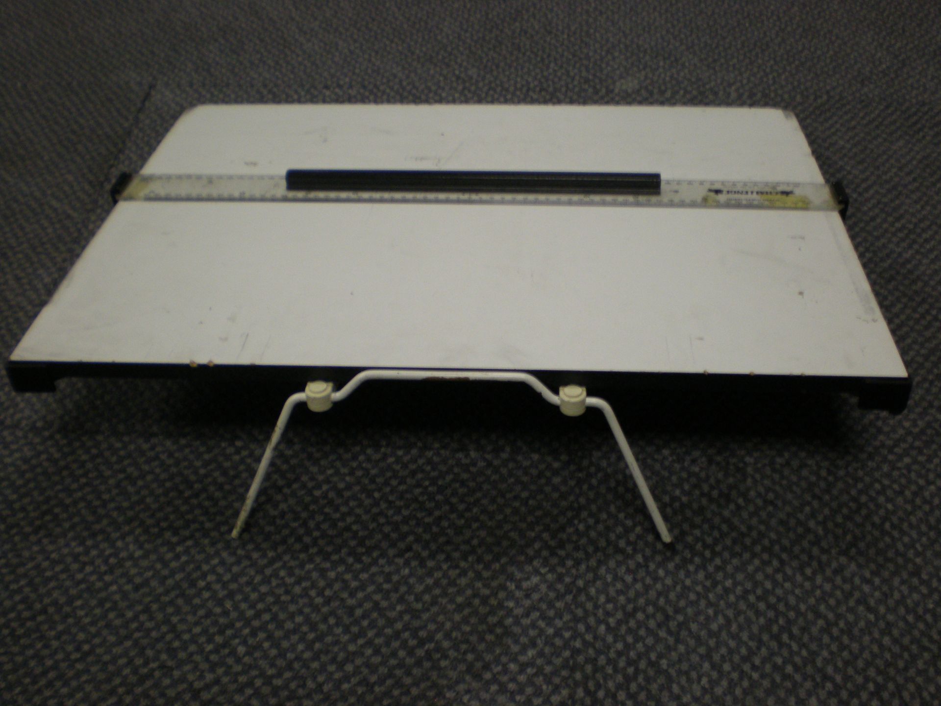 Set Of 23 Desktop Drawing Boards On Trolley With Wheels - Image 6 of 8
