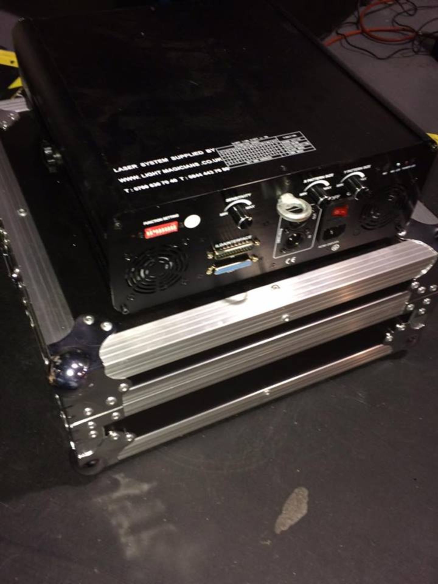 Professinal 4W Ilda Full Colour Nightclub Laser With Flight Case (Built In Shows, Linkable Master - Image 2 of 4