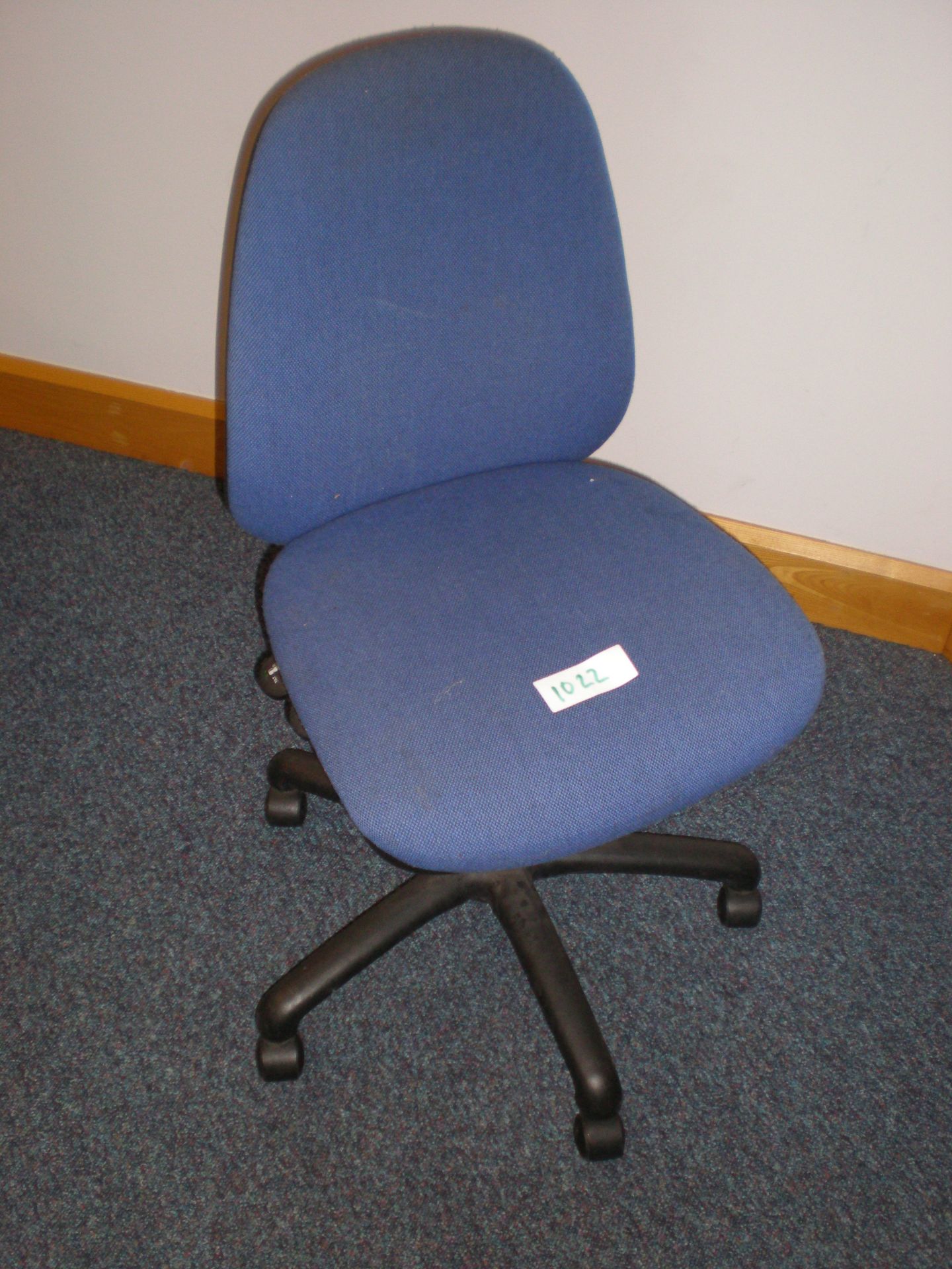 Office Chair Quite New Good Condition - Bild 2 aus 2