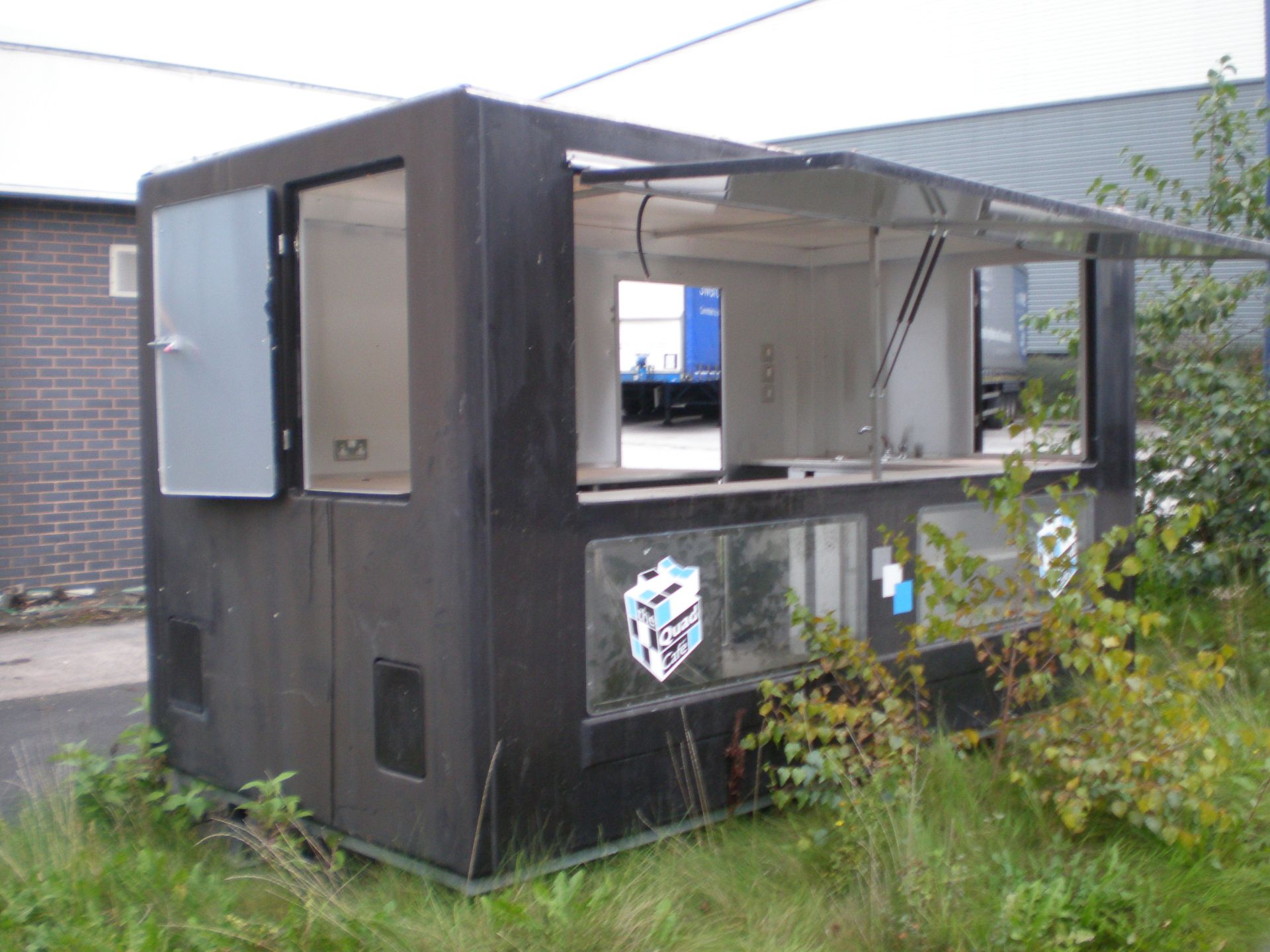 High Quality Catering Unit With Custom Stainless Steel Internal Fit Out Mains Hook Up And Windows On - Image 5 of 22