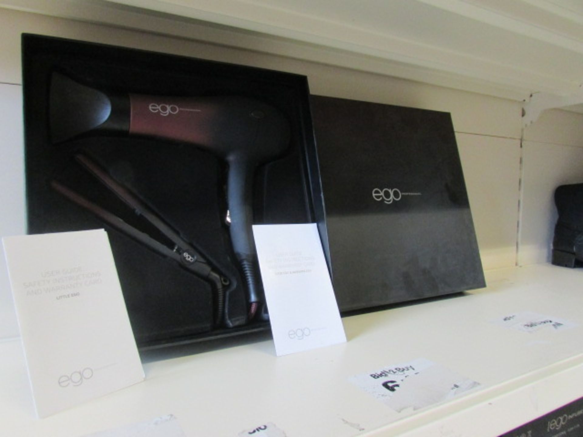 5 x Ego Professional Full On And Fabulous Ego Set (Alter Ego Hairdryer And Little Iron) [Grade A] - Image 2 of 3