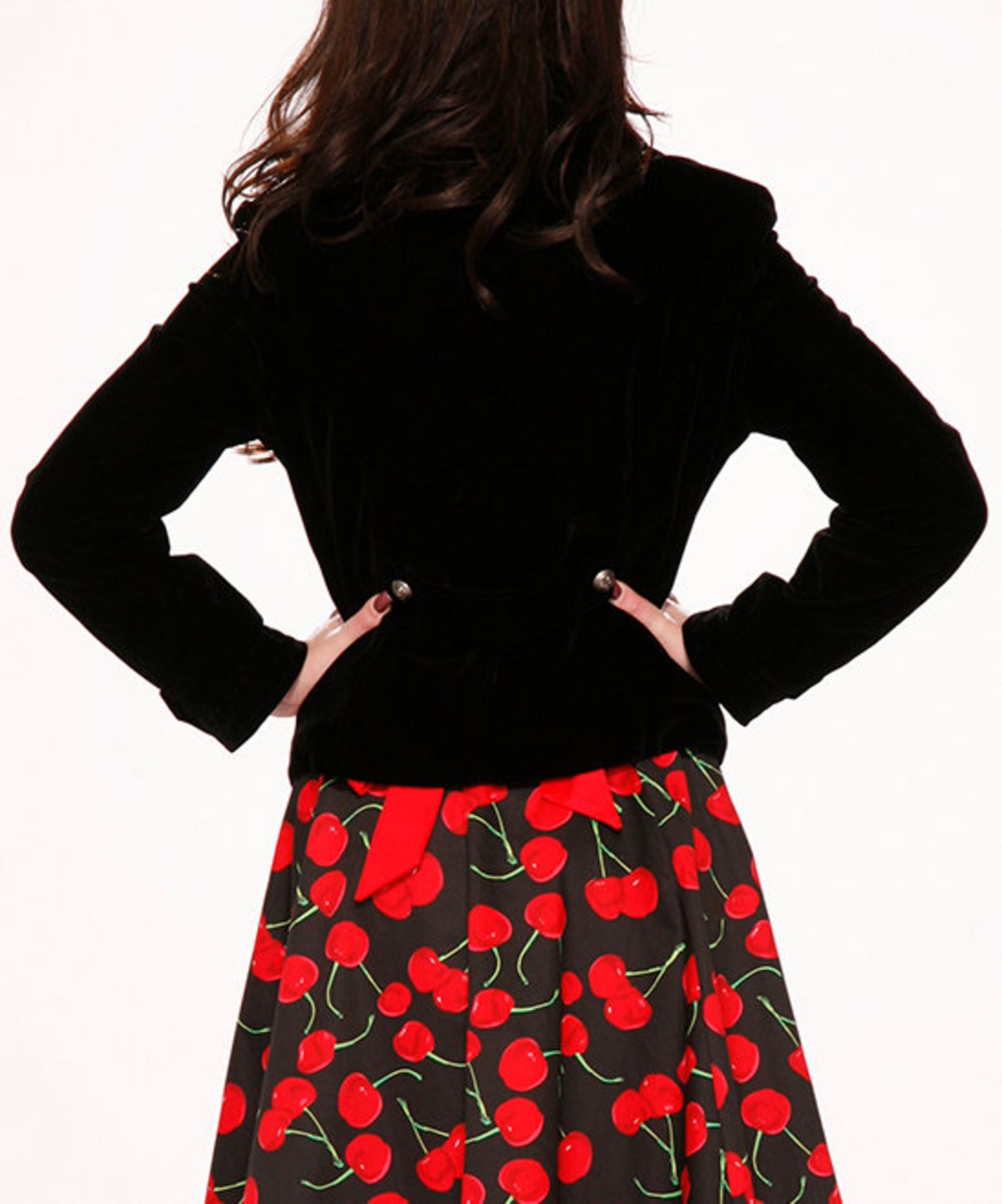 HEARTS & ROSES LONDON Black Button-Accent Velvet Jacket - Plus Too (Us Size: XL) [Ref: 46187673-] - Image 2 of 3