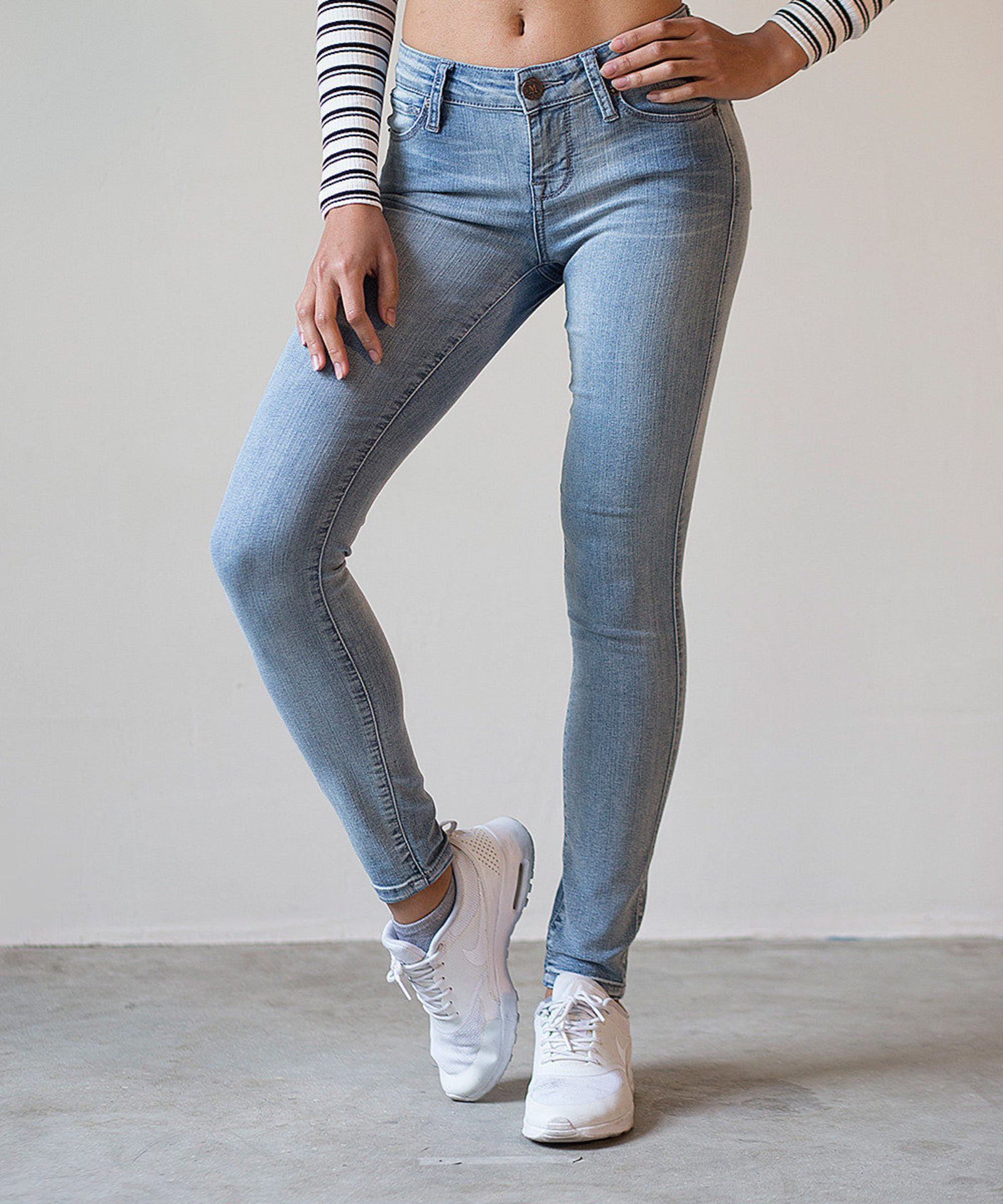 MIA & MOSS, Light Blue Sabine Skinny Jeans, 30" (New with tags) [Ref: 47164611- T-56] - Image 3 of 3