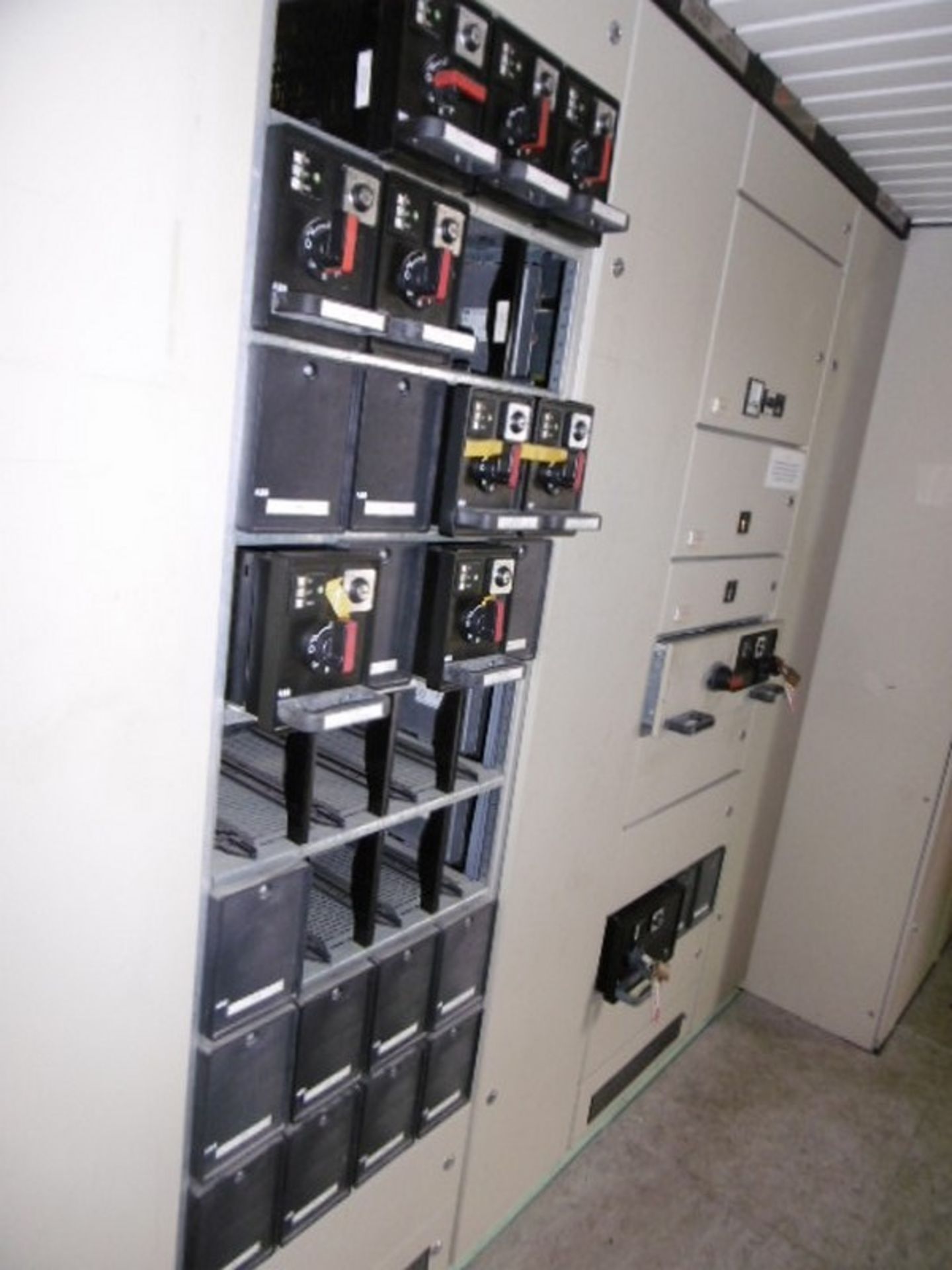 Large Qty Switchgear - From Gas Turbine 1 Control Module Building - Image 22 of 33