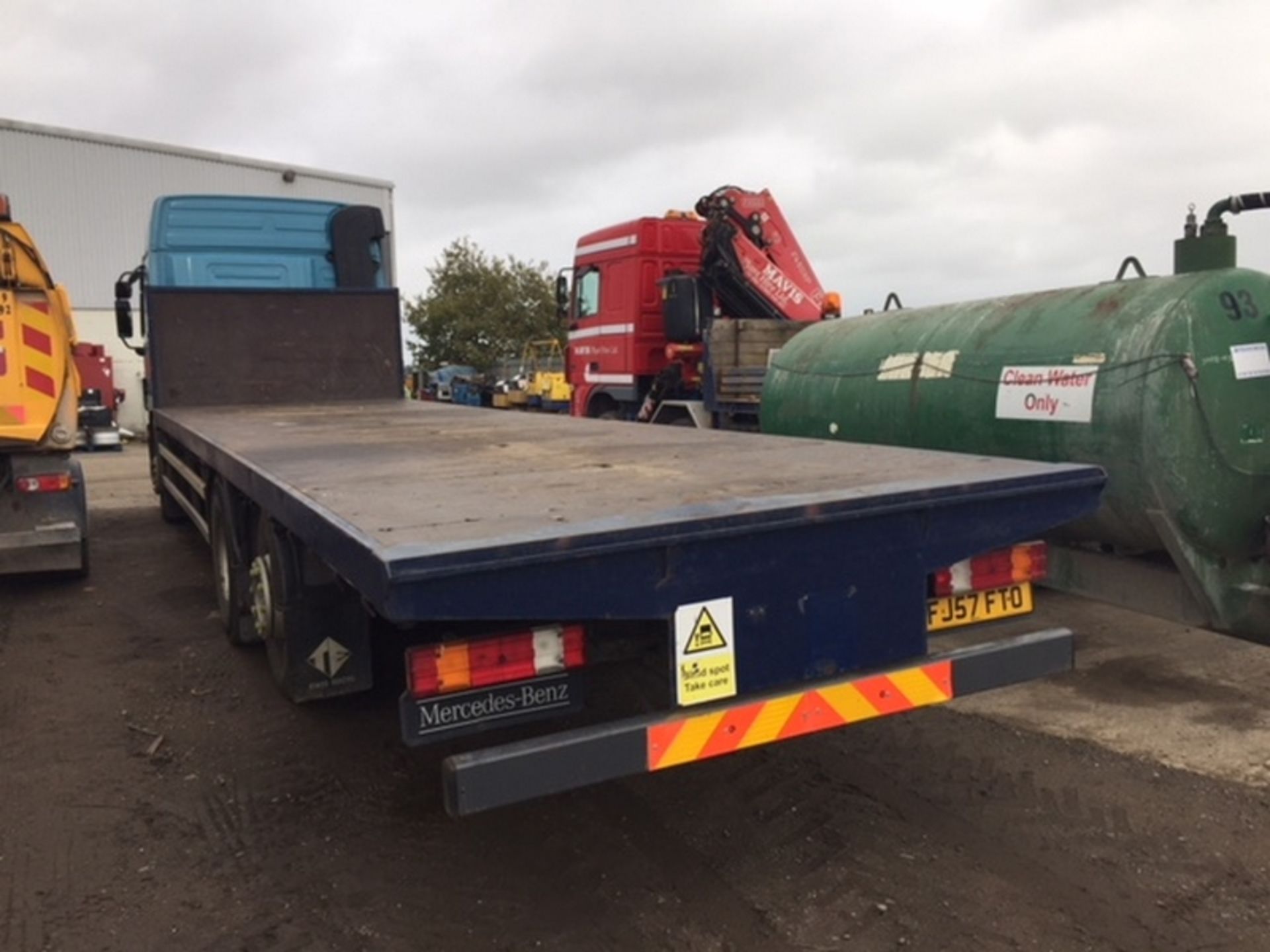 MERCEDES ACTROS Rear Lift Flatbed 6x2 Diesel Automatic - Image 3 of 3