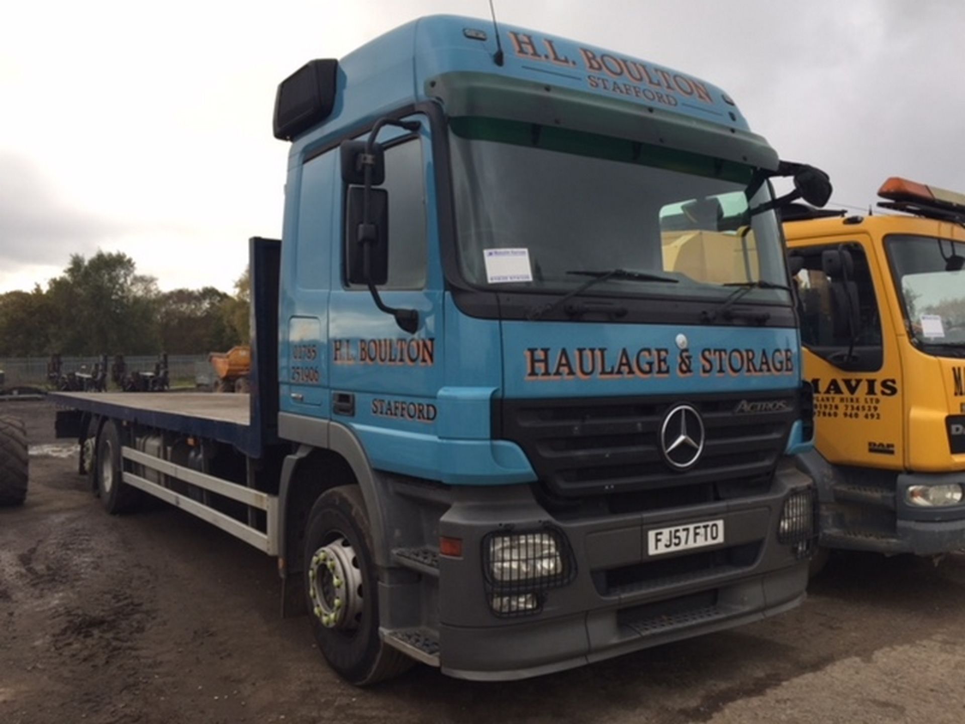 MERCEDES ACTROS Rear Lift Flatbed 6x2 Diesel Automatic