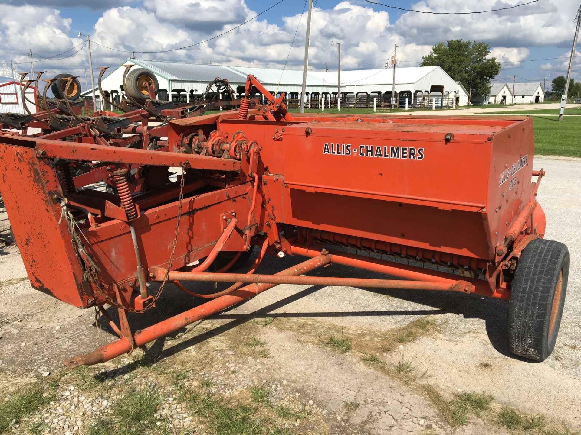 AC 303 Small Square Baler