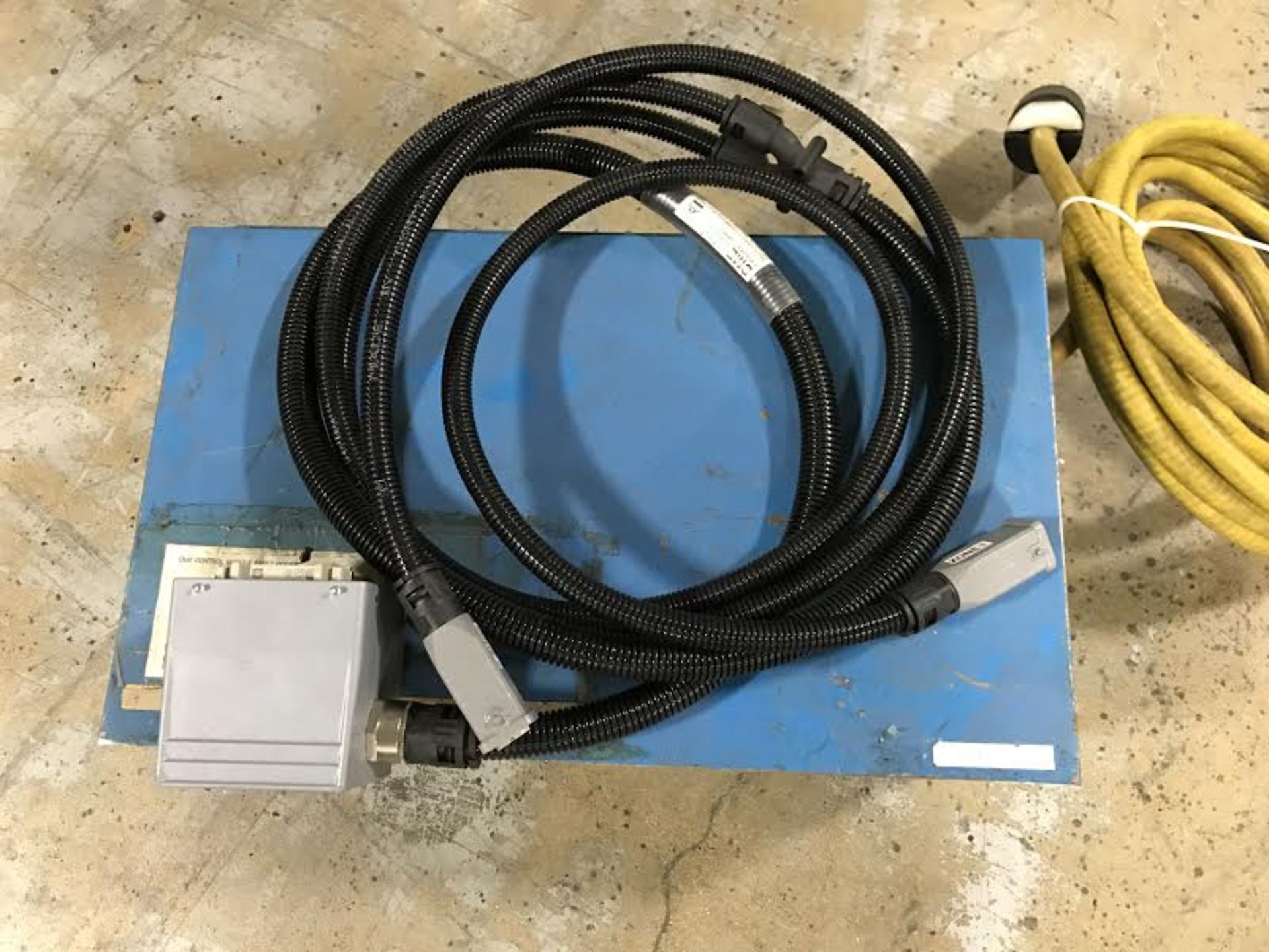 DME 8 Zone Hot Runner Controller with Cable and Stand - Bild 3 aus 5