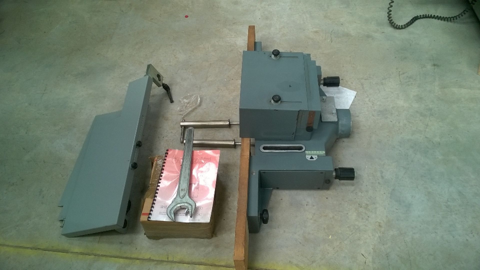 Casolin F90 heavy duty spindle Moulder complete with tenoning table, 10 Hp, Year 1996, Serial no. 8 - Image 3 of 3