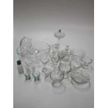 Lot met diversen, glas Lot of various items glass.