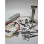 Korentanghouder, deel v. knieprothese, implantaten, external fixation, auto- suture etc.