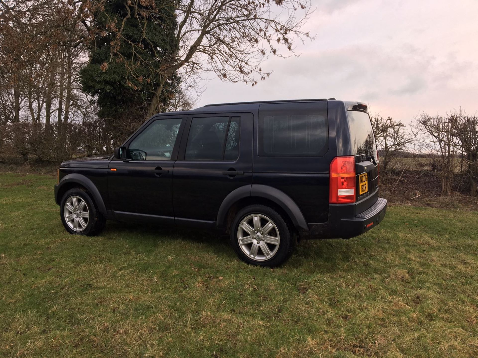 2006/06 REG LAND ROVER DISCOVERY 3 TDV6 SE AUTOMATIC - WITH FULL SERVICE HISTORY *NO VAT* - Image 4 of 10