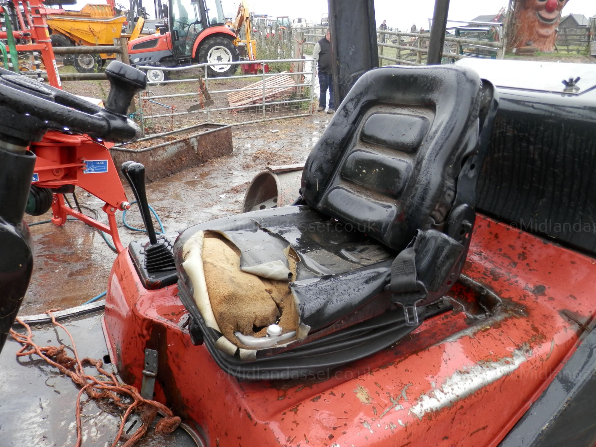 1994 LANSING LINDE H25D FORK TRUCK - Image 5 of 7