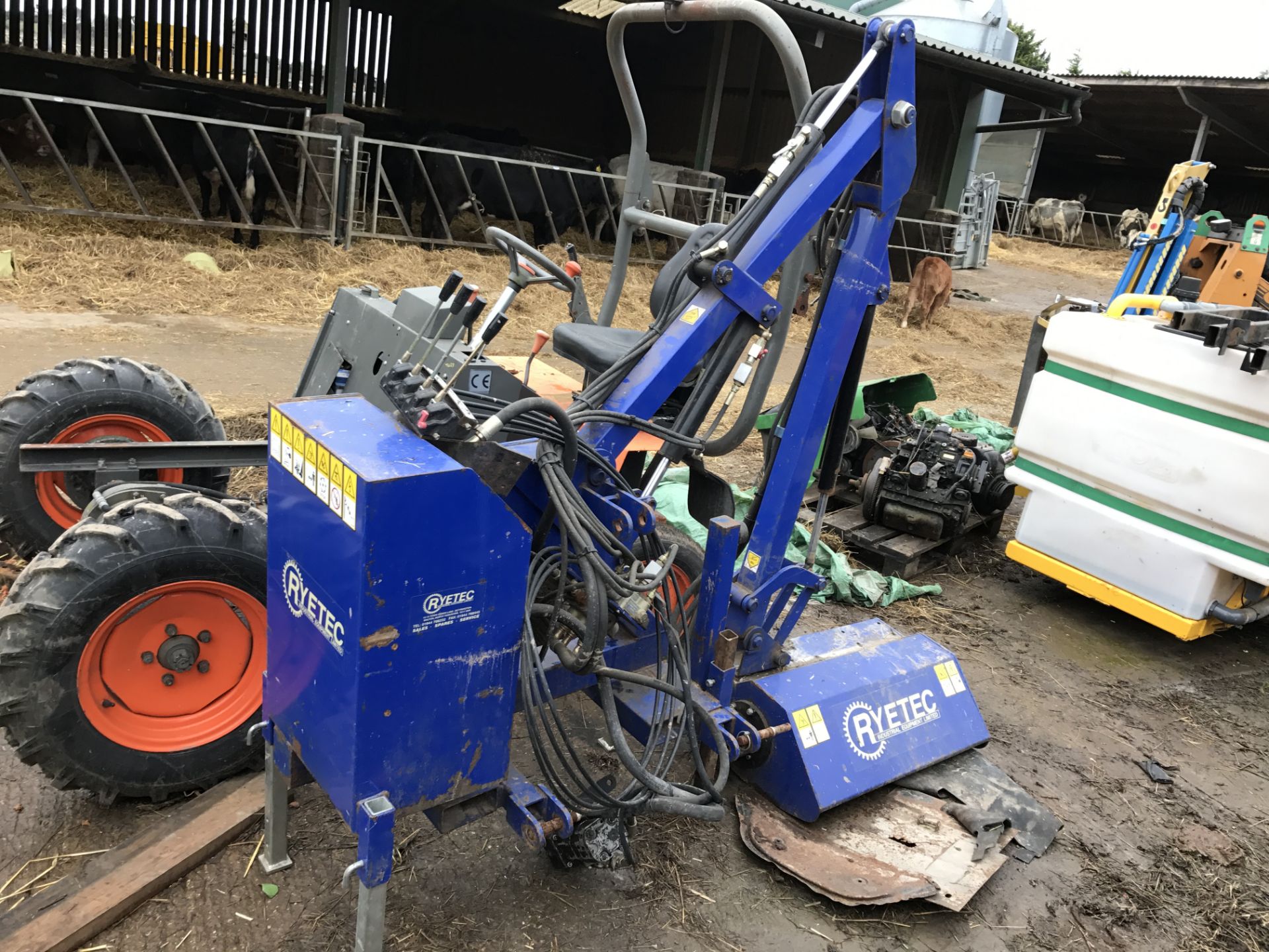 2002 RYETEC HEDGE CUTTER WITH FLAIL - GOOD WORKING ORDER *PLUS VAT*