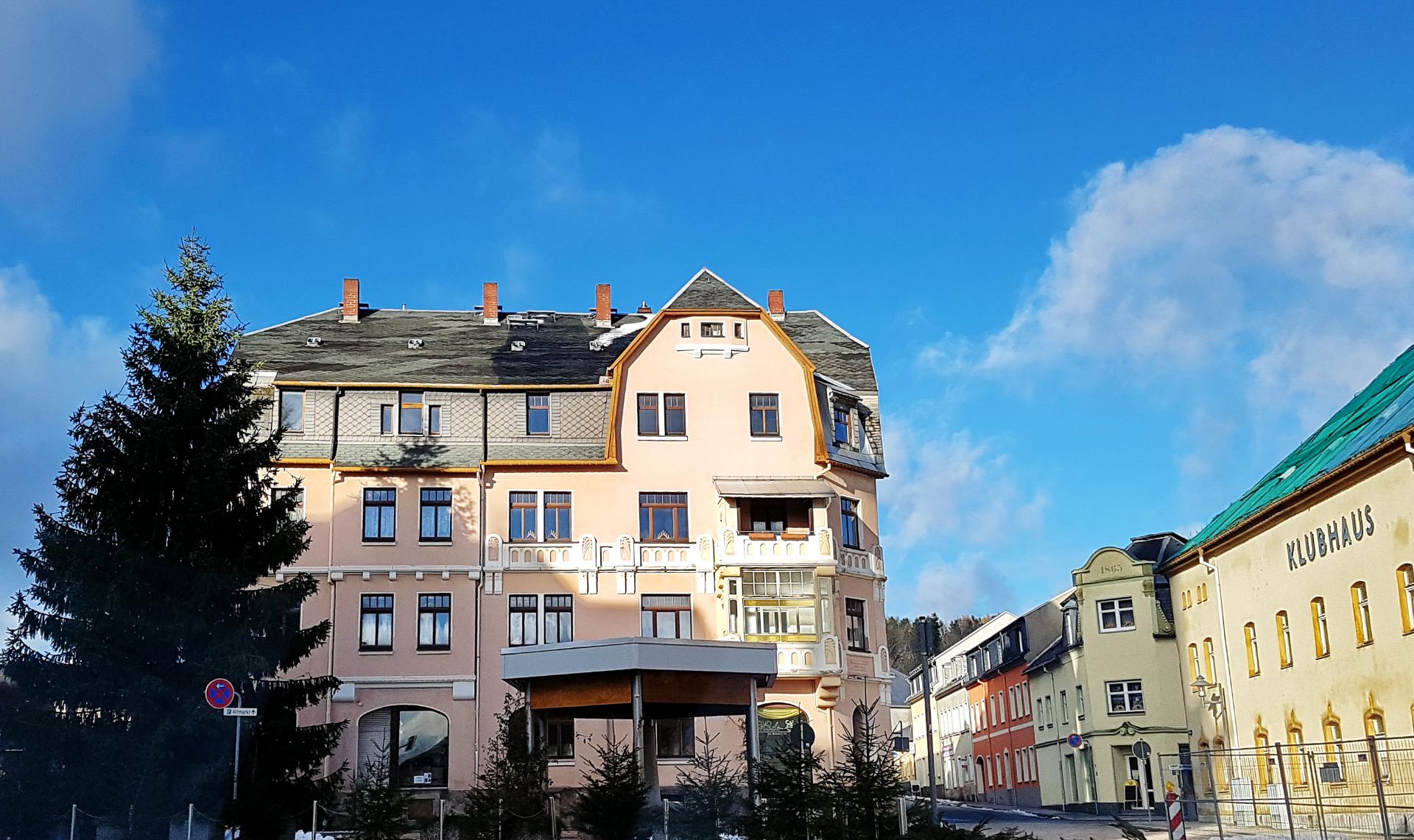 FREEHOLD APARTMENT BLOCK IN THE TOWN CENTRE OF GEYER, SAXONY, GERMANY - Image 62 of 63