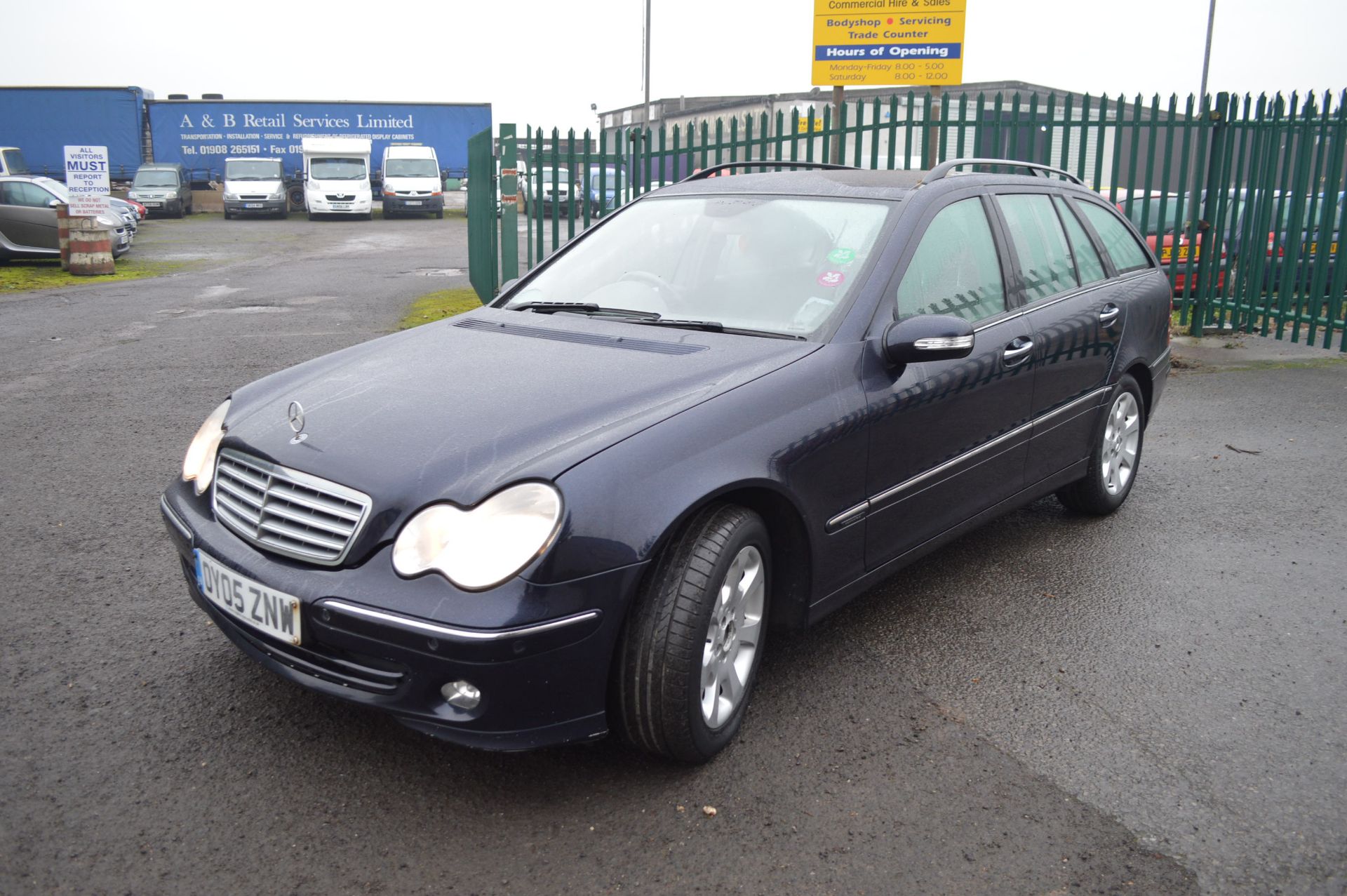 SUPERB 2005/05 REG BLUE MERCEDES C220 CDI ELEGANCE SE AUTOMATIC *NO VAT* - Image 3 of 25