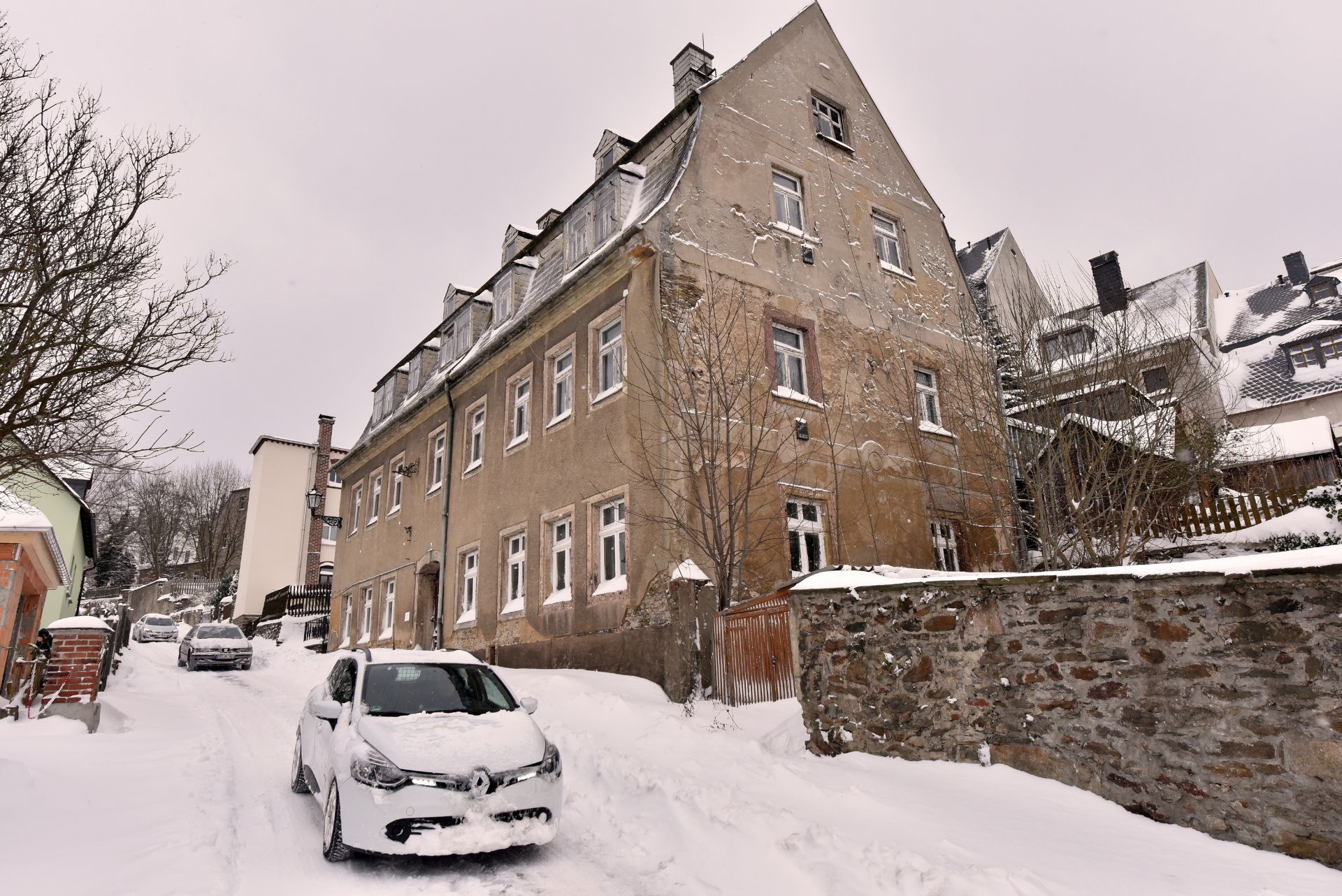 FREEHOLD MULTI APARTMENT BLOCK IN ANNABERG BUCHHOLZ, GERMANY - Image 14 of 60